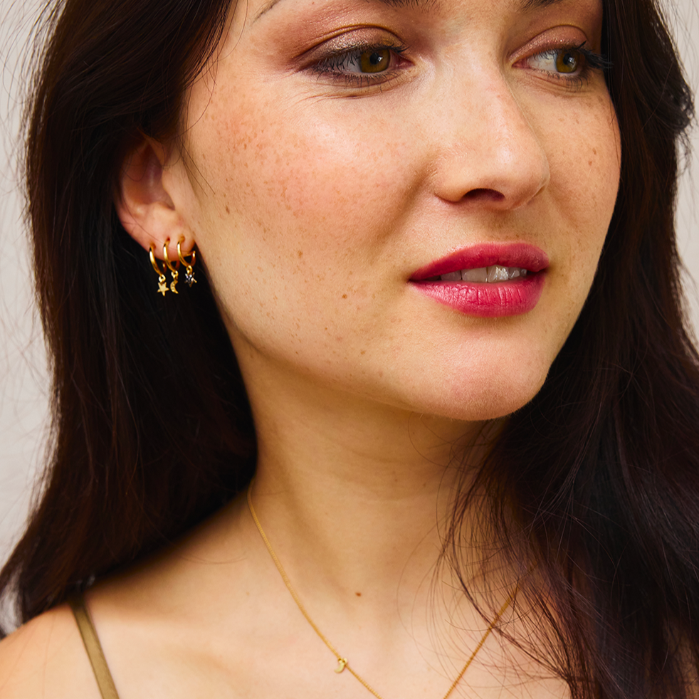 Mini "faux piercing" hoops