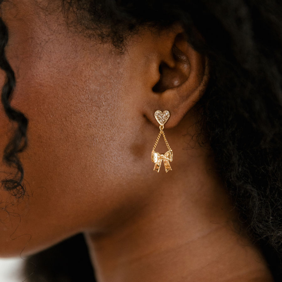 Boucles d'oreilles Noué - Paillettes Dorées