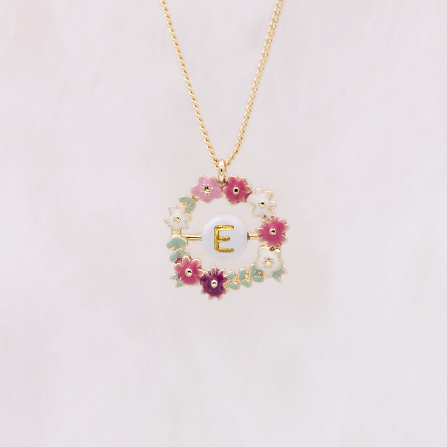 Collier Iris Lettre E