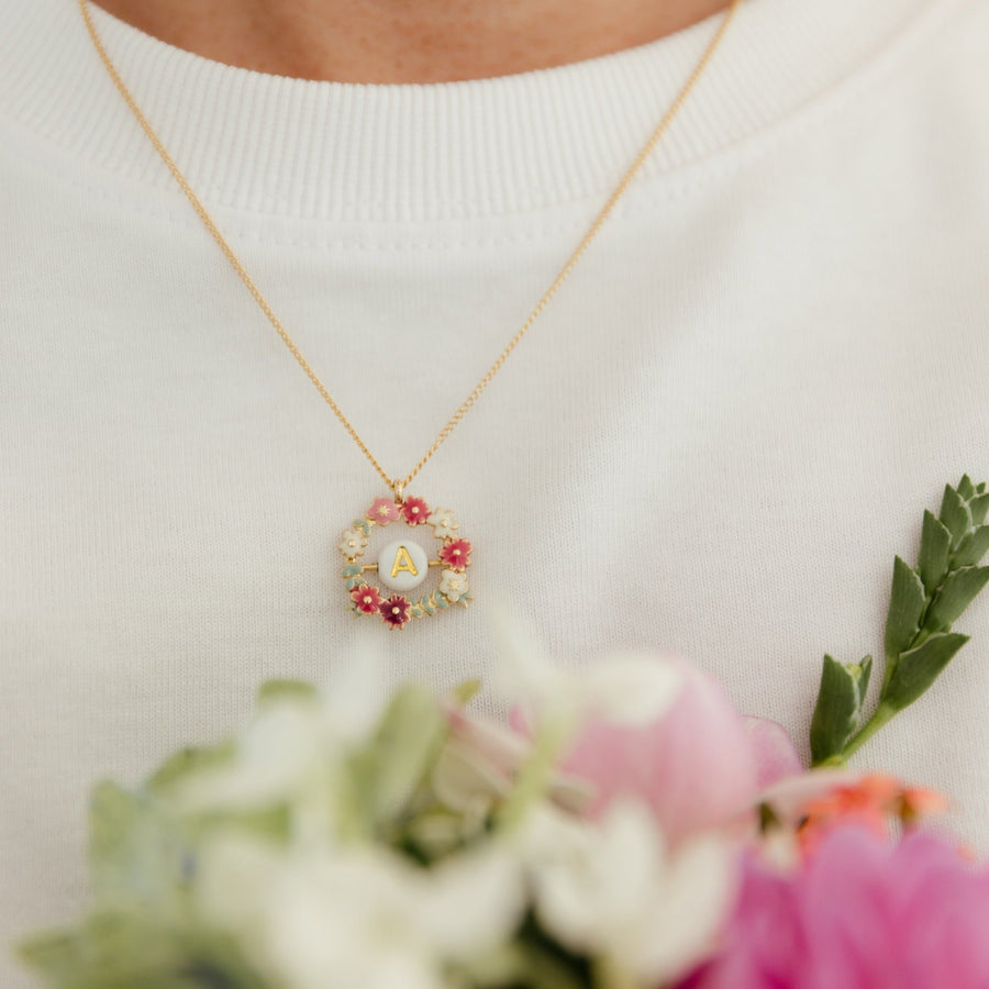 Collier Iris Lettre E